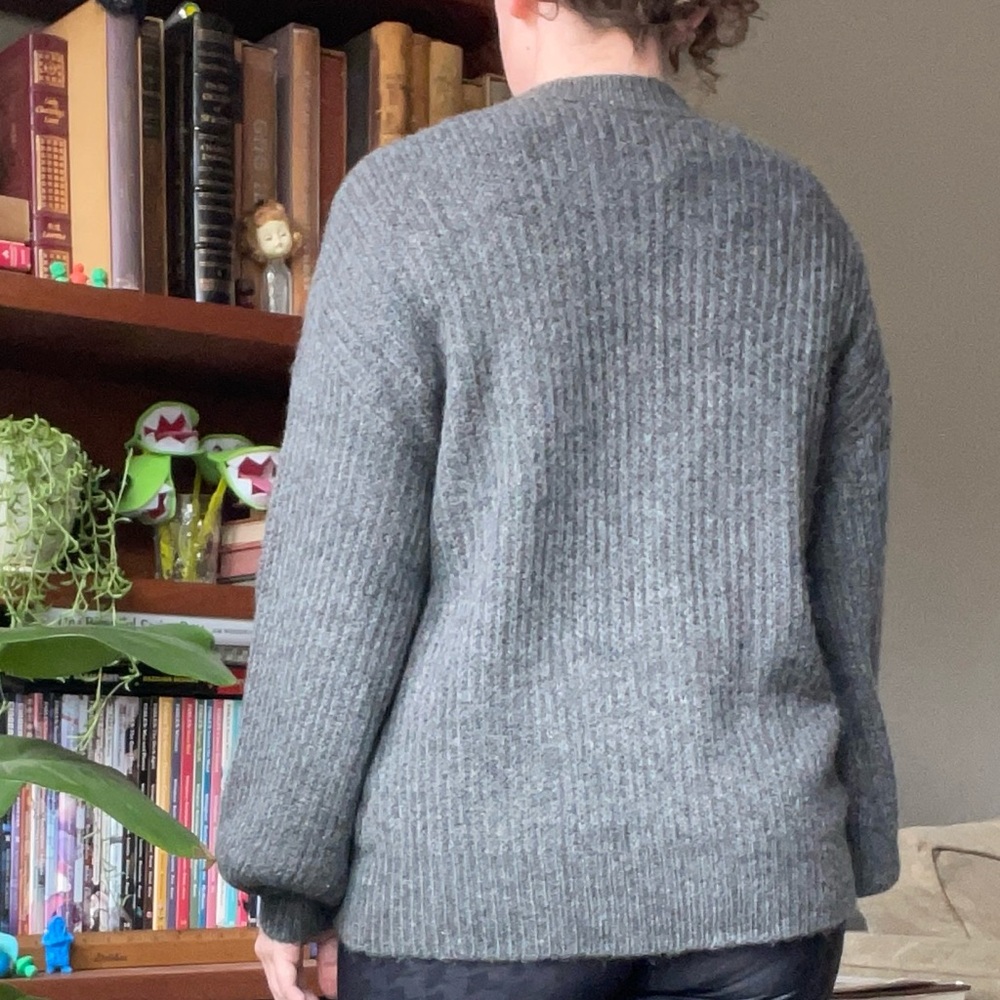 BP Women's Gray Ribbed Sweater - Picture 3 of 9